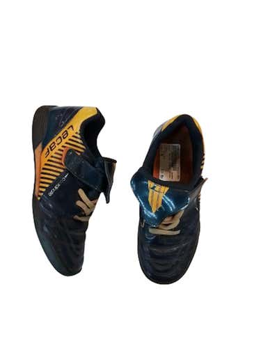 Used Junior 04 Indoor Soccer Indoor Cleats