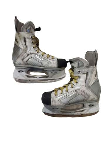 Used Easton Synergy 555 Youth 08.0 Ice Hockey Skates