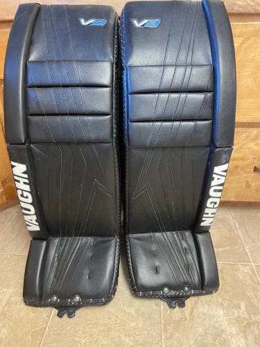 Used  Vaughn  Velocity V9 Goalie Leg Pads