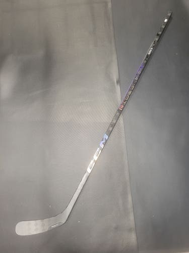 New Senior CCM RibCor Trigger 9 Pro Right Handed Hockey Stick P29 75 flex