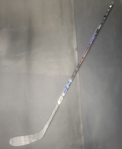 New Senior CCM RibCor Trigger 9 Pro Right Handed Hockey Stick P28 75 flex