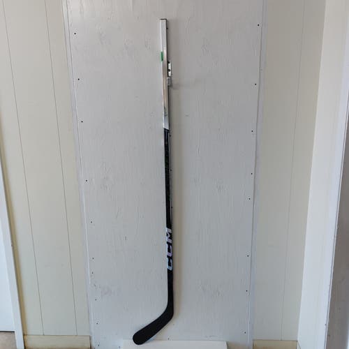 New Senior CCM Jetspeed FT6 Pro Right Handed Hockey Stick P29 Pro Stock 85 Flex