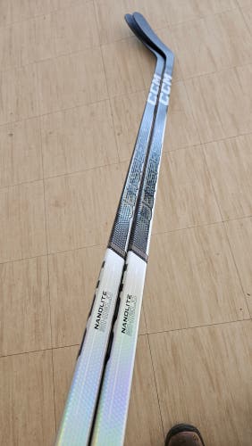 2 Pack - New Senior CCM Jetspeed FT6 Pro Left Hand Hockey Stick P88 Pro Stock 70 Flex