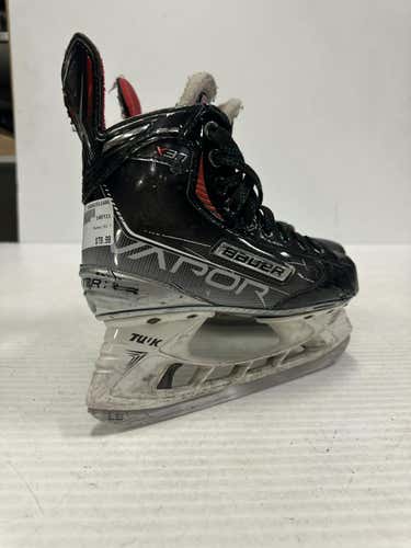 Used Bauer X3.7 Intermediate 4.5 Ice Hockey Skates