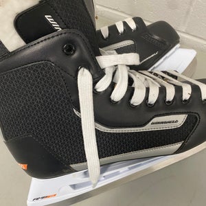 Nearly NEW Winnwell senior size 12 skates