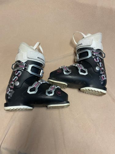 Used Women's Rossignol All Mountain Kelia 50 Ski Boots