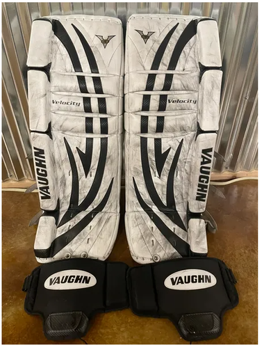 32" Vaughn Velocity V5 Goalie Leg Pads