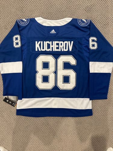 Nikita Kucherov Tampa Bay Lightning Home Jersey size 50/medium