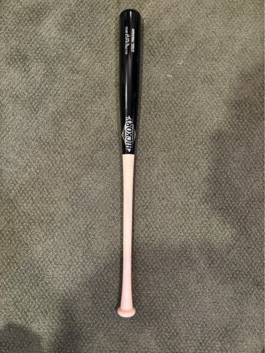 New  Old Hickory Maple 30.5 oz 33.5” MT27 Bat