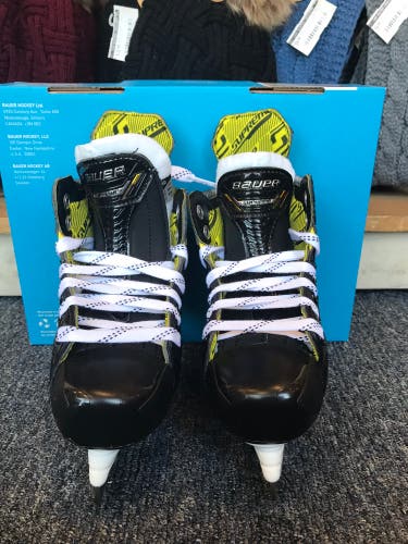 New Youth Bauer Regular Width  11.5 Supreme M5 Pro Hockey Skates