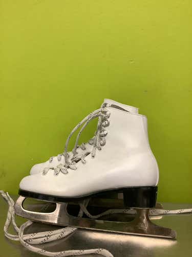 Used Dolomite Canada Senior 6 Women's Figure Skates