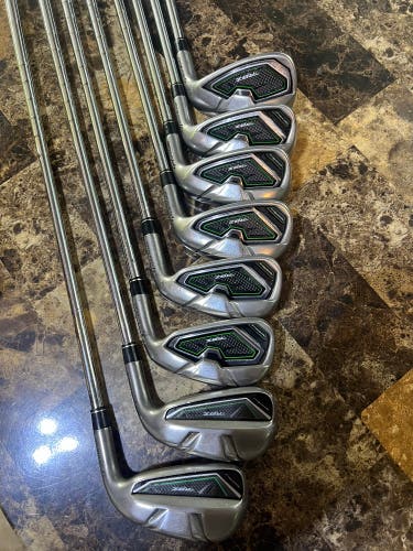 Taylormade Rocketballz Iron Set