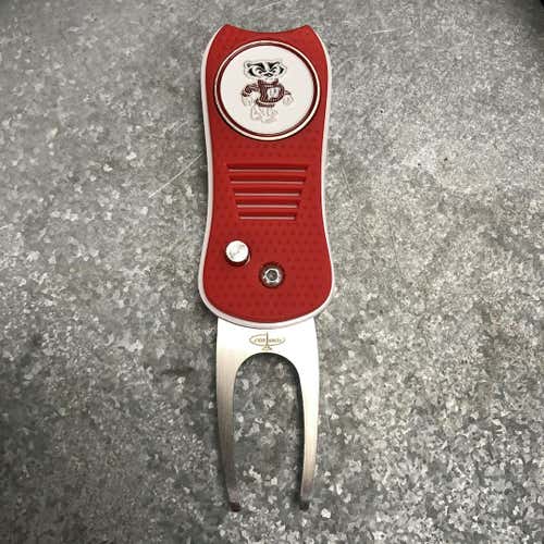 Badgers Divot Tool