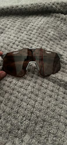 Used Medium/Large 100% Sunglasses