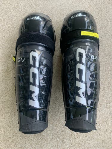 New Senior CCM Tacks AS-V 15" Shin Pads