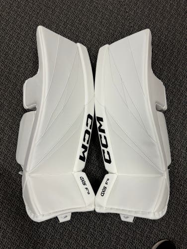 CCM AXIS F9 34 +2 goal pads