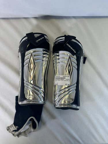 Used Umbro Xl Soccer Shin Guards