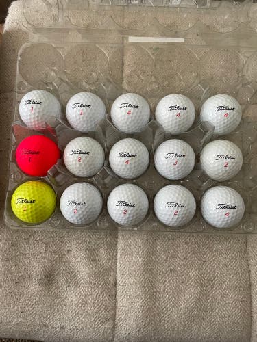 15 Titleist TruFeel Golf Balls - 5A MINT COMDITION ONLY