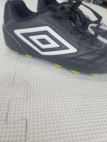 Used Umbro Youth 13.0 Cleat Soccer Outdoor Cleats