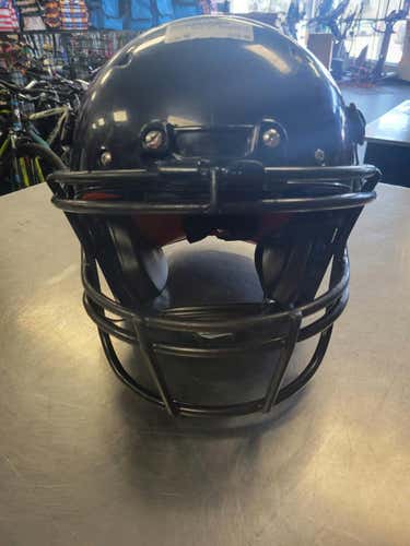 Used Schutt 2017 Yth Recruit R3 Md Football Helmets