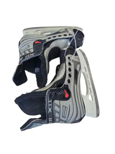 Used Bauer Xii Junior 02.5 Ice Skates Ice Hockey