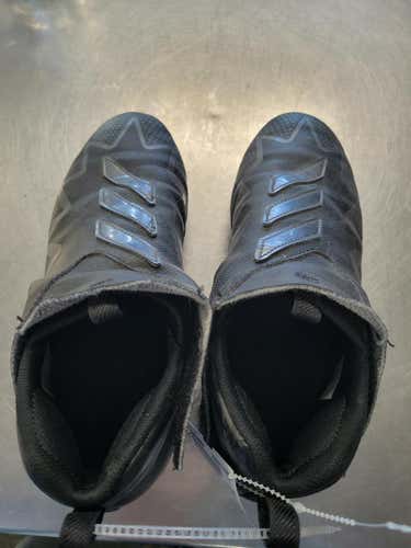 Used Adidas Senior 6 Football Cleats