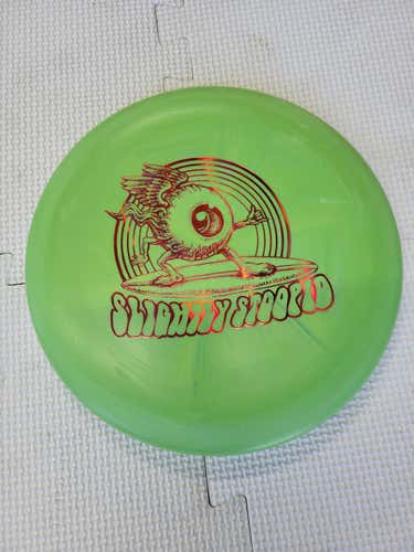 New Discmania D-line P2 F2 Eye