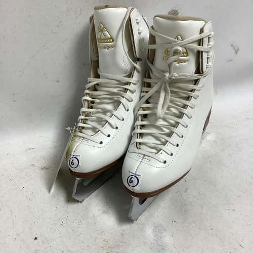 Used Jackson Classique Senior 6 Women's Figure Skates