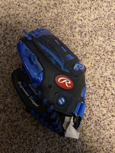 Youth Rawlings Left Handed Throwing Baseball Glove