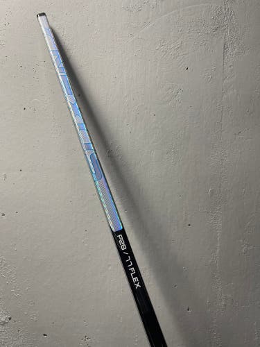 New Bauer Tracer Left P28 77 Flex Pro Stock