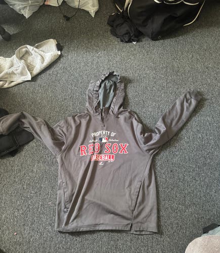 Gray Used Large Majestic Sweatshirt