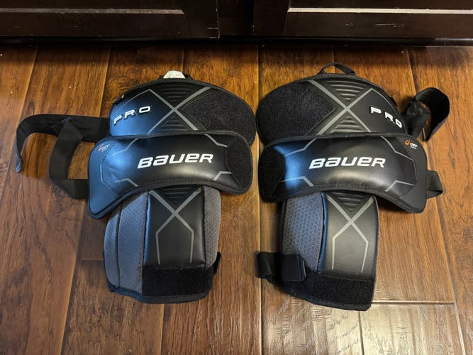 Bauer Pro Goalie Knee Guards - Senior