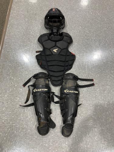 Used Youth Easton M5 Qwikfit Catcher's Set (Aged 9-12)