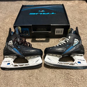 Used Senior True Wide Width   Size 6.5 TF9 Hockey Skates