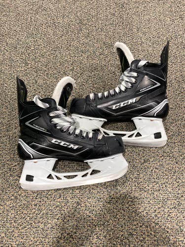 Used Intermediate CCM RibCor 76K Hockey Skates Size 4.5