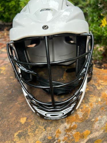 Cascade CS/W Youth Lacrosse Helmet White, Black Accents W/ Chinstrap