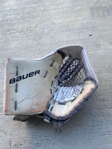 Bauer ultrasonic goalie glove