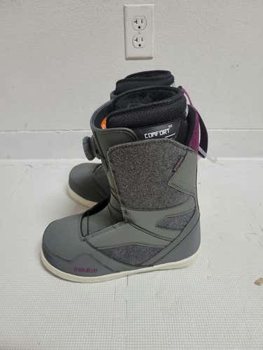 Used Thirtytwo Stw Boa Senior 9 Women's Snowboard Boots