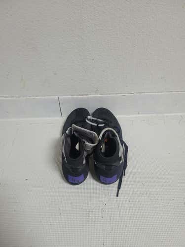 Used Nike Senior 9.5 Wrestling Shoes