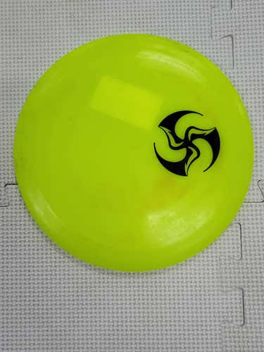 Used Dynamic Discs Trespass Driver 175g Disc Golf Drivers