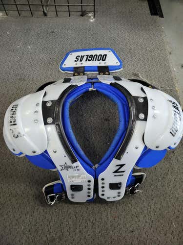 Used Douglas Z-25 Adult Shoulder Pads Md Football Shoulder Pads