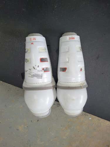 Used Ccm Shinguards 9" Hockey Shin Guards