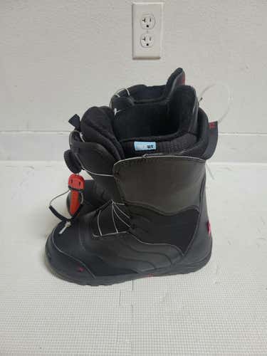 Used Burton Mint Boa Senior 8.5 Women's Snowboard Boots