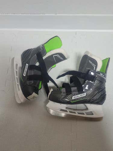 Used Bauer Xls Youth 12.0 Ice Hockey Skates