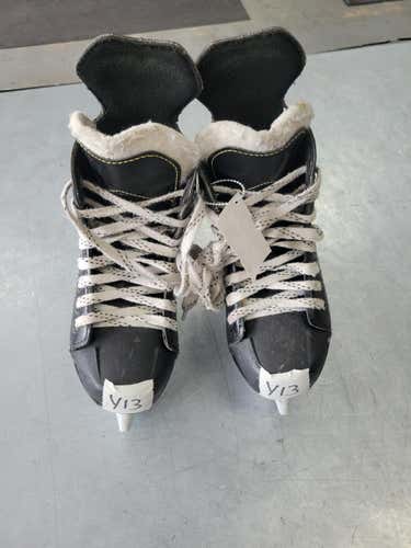 Used Bauer Supreme Youth 13.0 Ice Hockey Skates