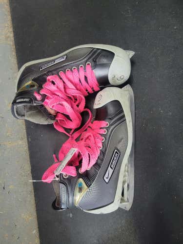 Used Bauer One75 Suprems Senior 6 Goalie Skates