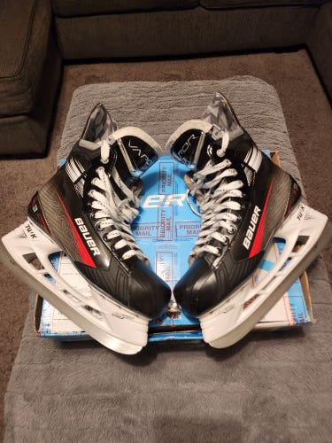 Senior Bauer Vapor 3X Hockey Skates Extra Wide Width 9