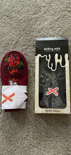 Absolutely ridiculous rose aria sliding mitt