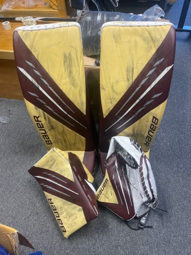 Used Bauer Hyperlite Goalie Pad Full Set - Small - 33+