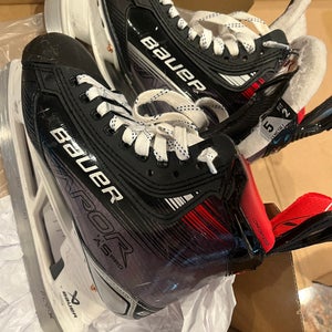 Bauer Vapor X5pro size 5 skates